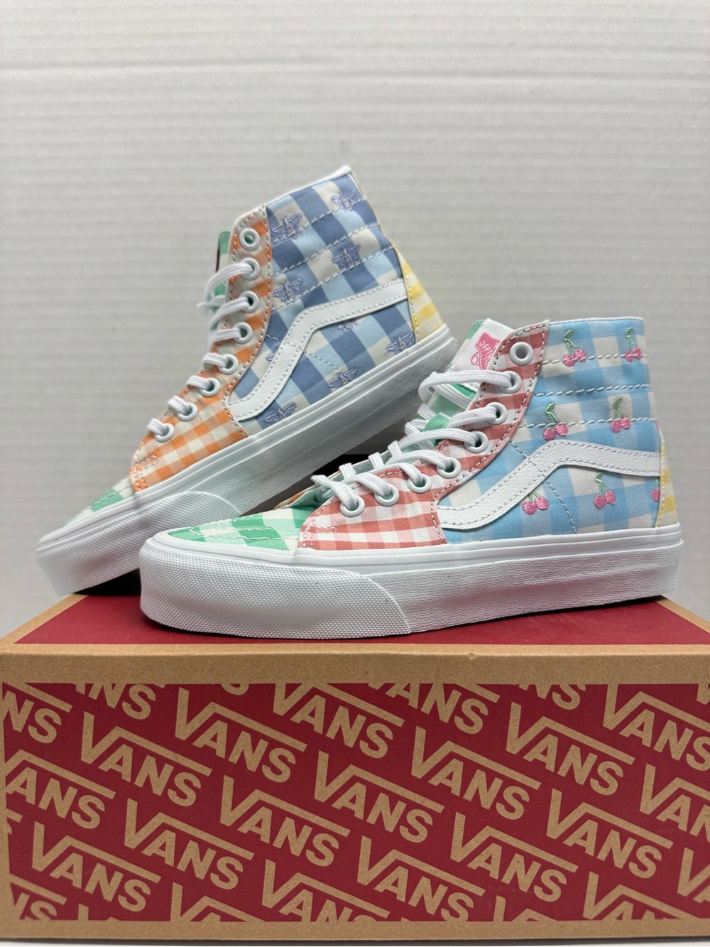 VANS Sk8-Hi Tapered Gingham Block Sneakers — Women’s Size 6 (NIB)